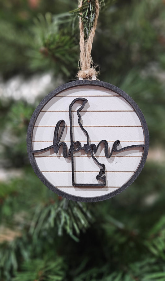 Delaware "Home" Christmas ornament